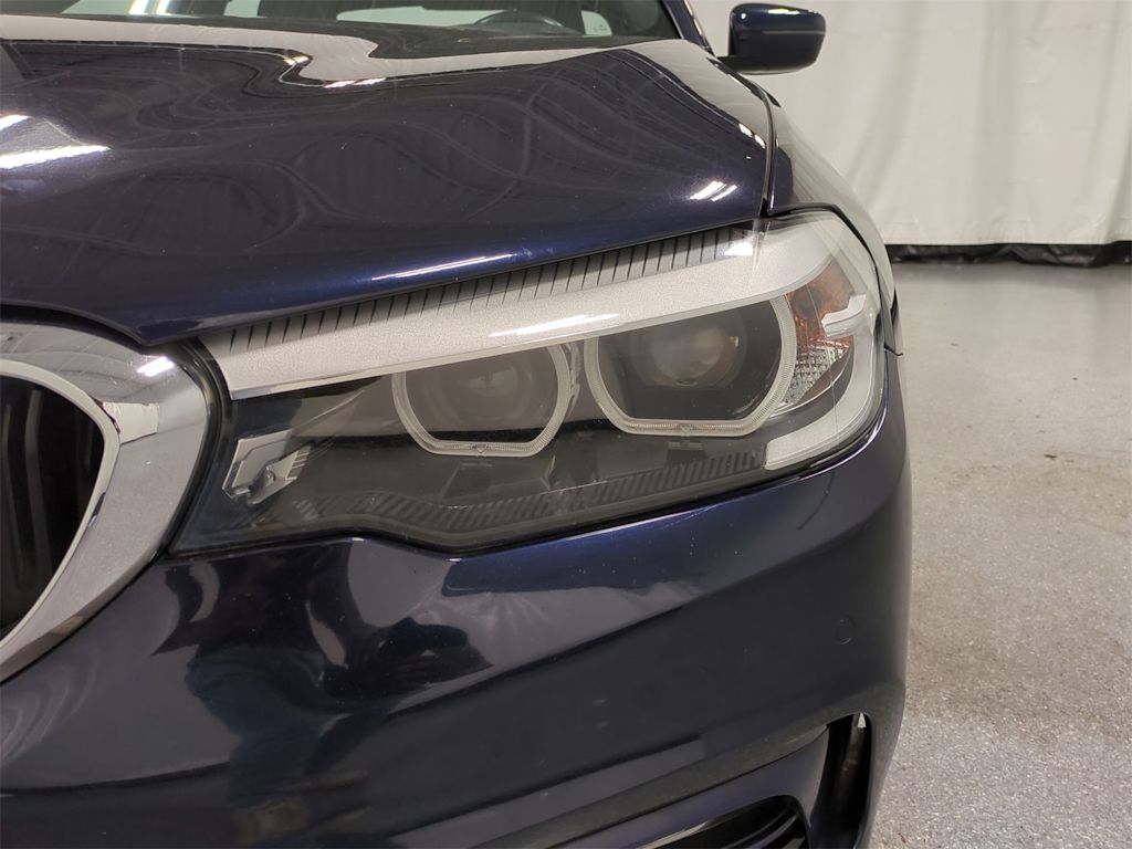 Thumbnail: 2018 BMW 5 Series - 25