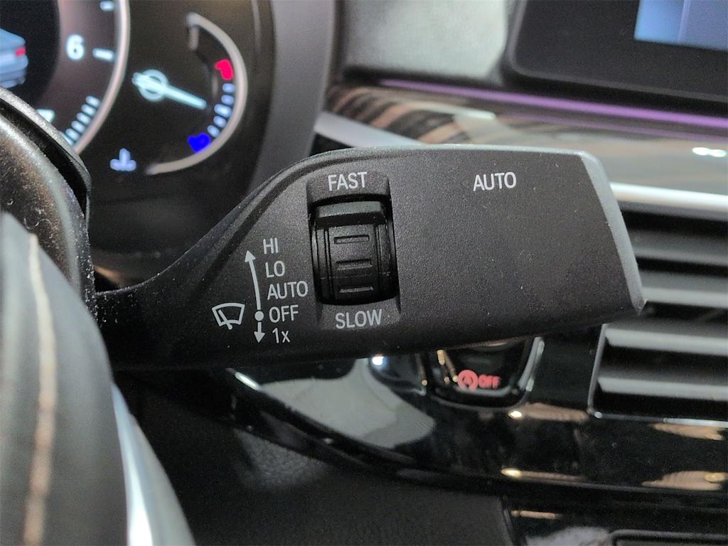 Thumbnail: 2018 BMW 5 Series - 11