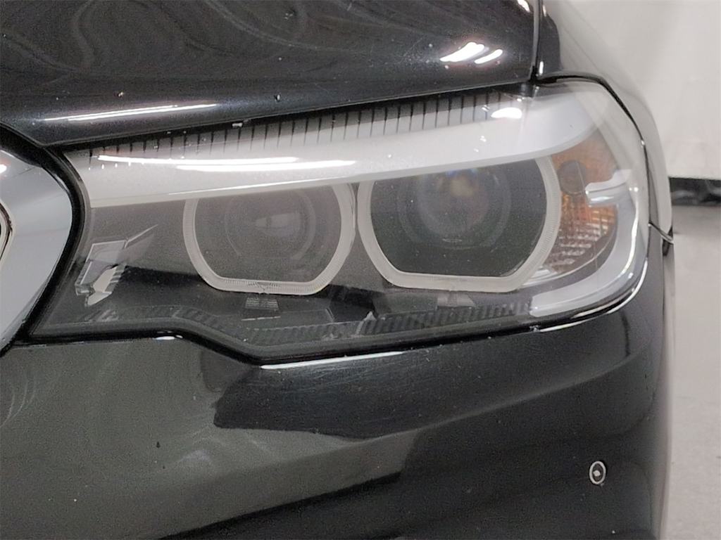 Thumbnail: 2018 BMW 5 Series - 17