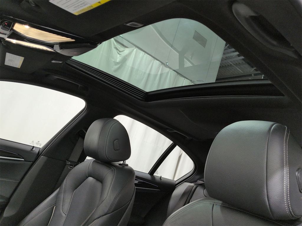 Thumbnail: 2018 BMW 5 Series - 20