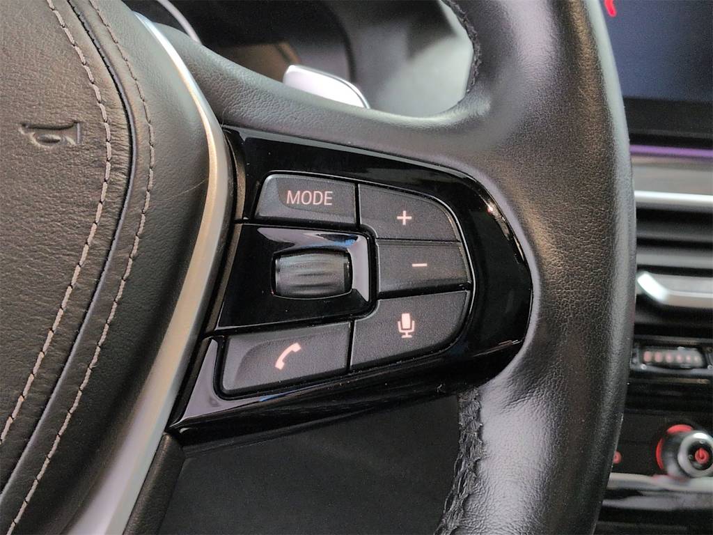 Thumbnail: 2018 BMW 5 Series - 25