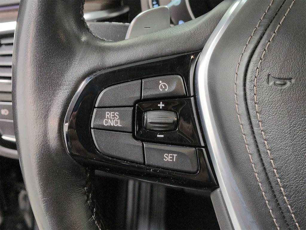 Thumbnail: 2018 BMW 5 Series - 24