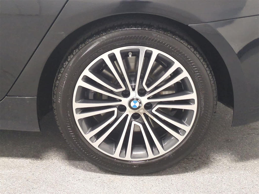Thumbnail: 2019 BMW 5 Series - 8