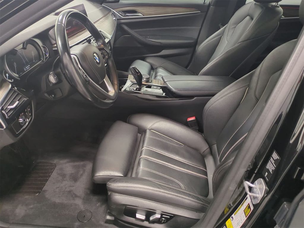 Thumbnail: 2019 BMW 5 Series - 10