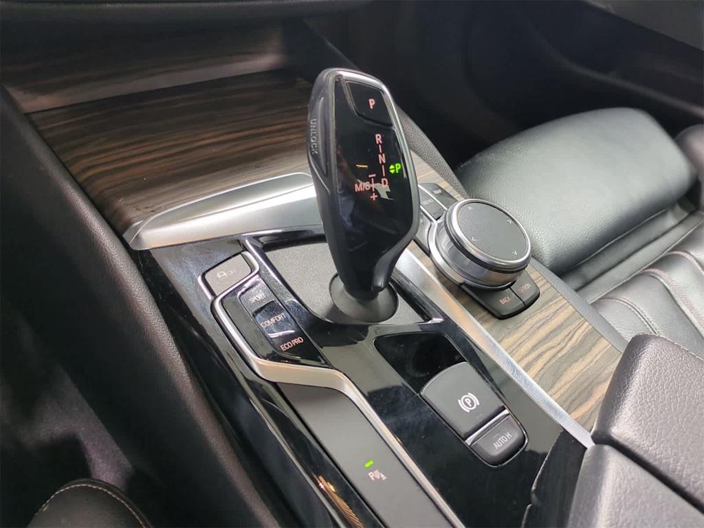 Thumbnail: 2019 BMW 5 Series - 15