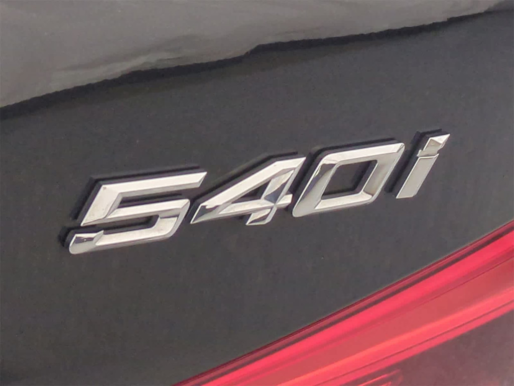 Thumbnail: 2019 BMW 5 Series - 25