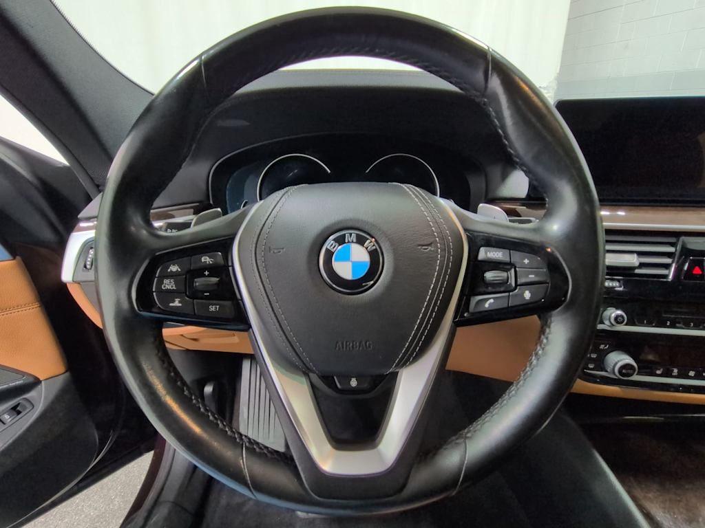 Thumbnail: 2018 BMW 6 Series - 14