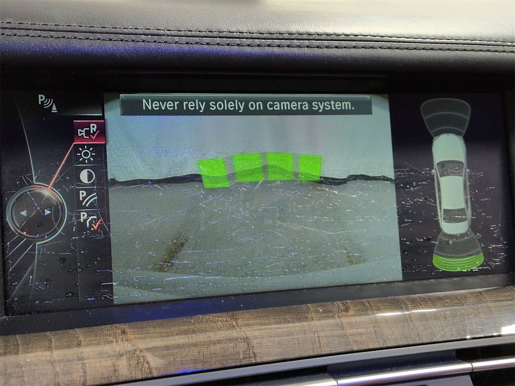 Thumbnail: 2014 BMW 7 Series - 37