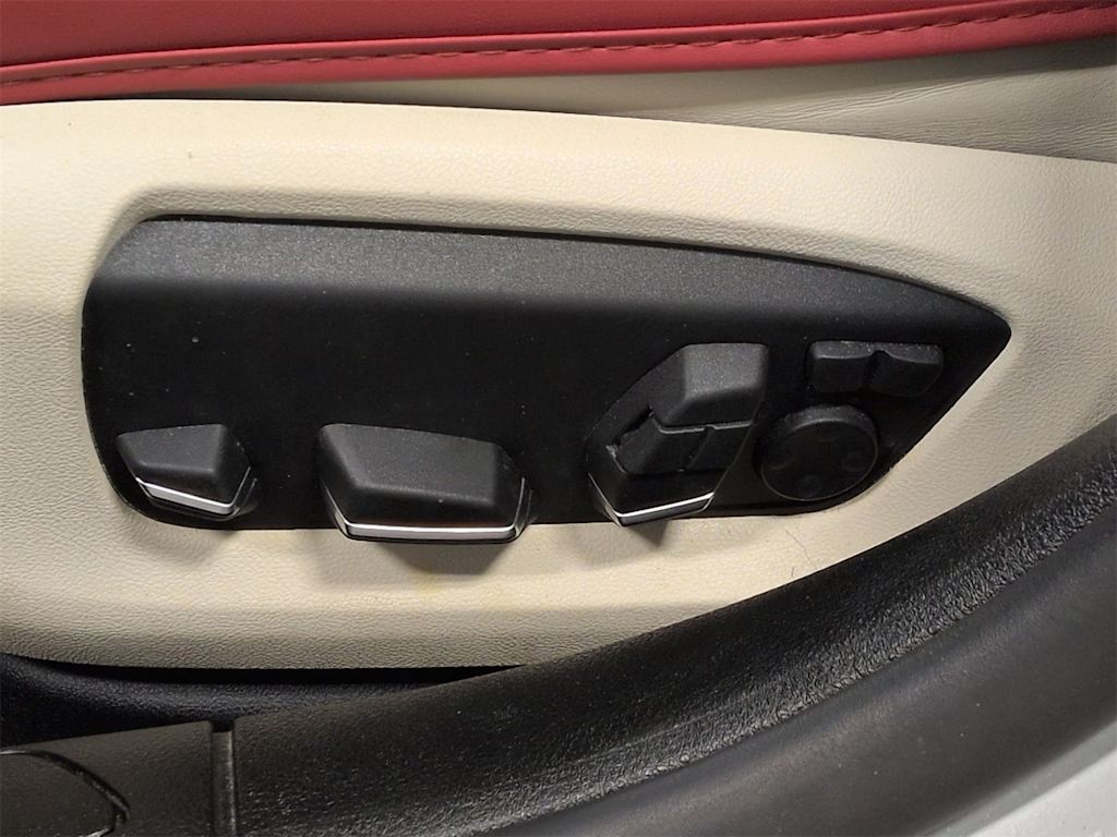 Thumbnail: 2014 BMW 7 Series - 28