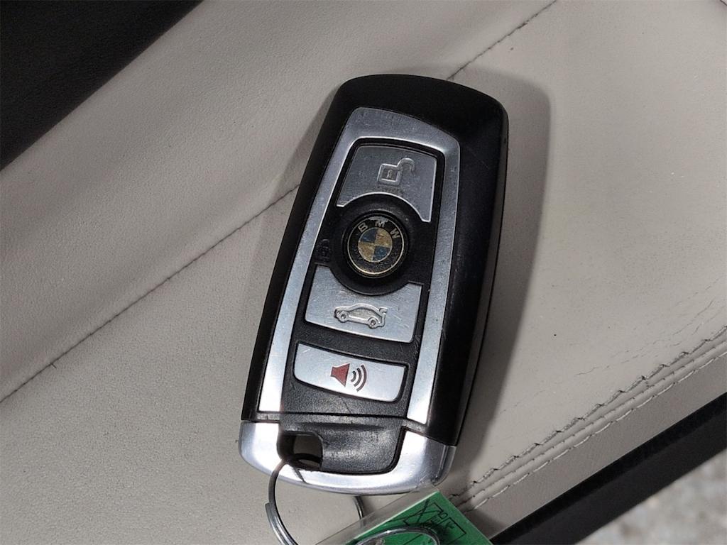 Thumbnail: 2014 BMW 7 Series - 20