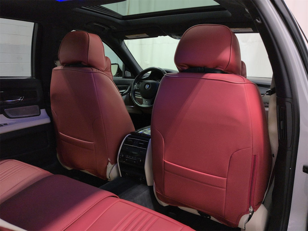 Thumbnail: 2014 BMW 7 Series - 12