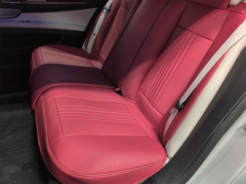 Thumbnail: 2014 BMW 7 Series - 13