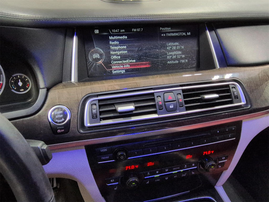 Thumbnail: 2014 BMW 7 Series - 16