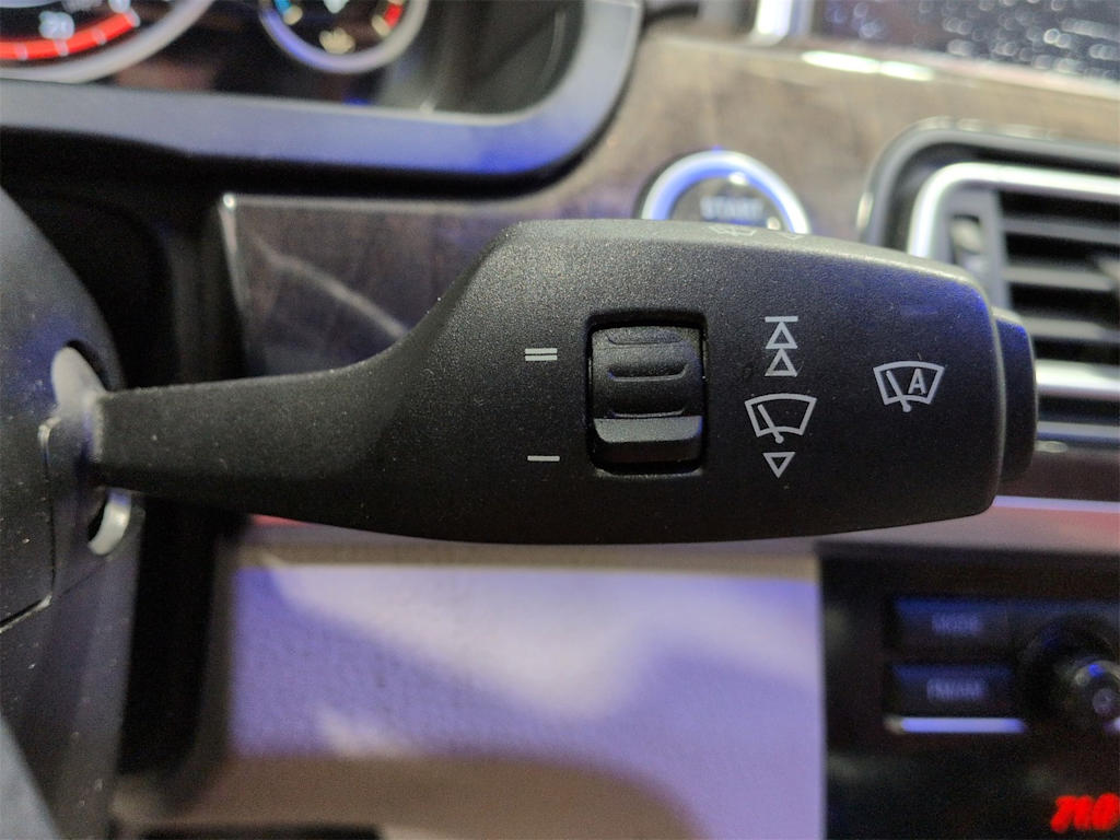 Thumbnail: 2014 BMW 7 Series - 15