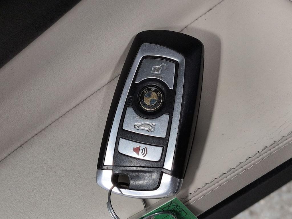 Thumbnail: 2014 BMW 7 Series - 20