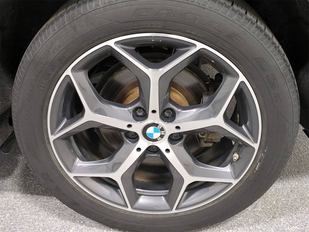 2017 BMW X1 xDrive28i 8