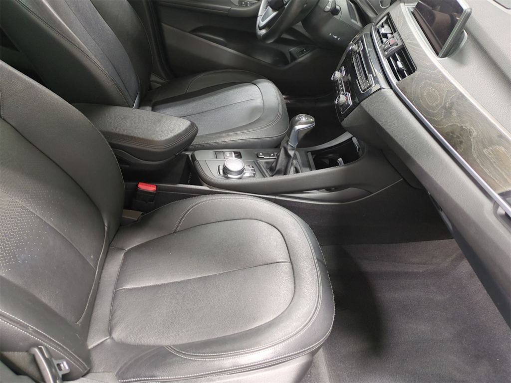 2017 BMW X1 xDrive28i 12