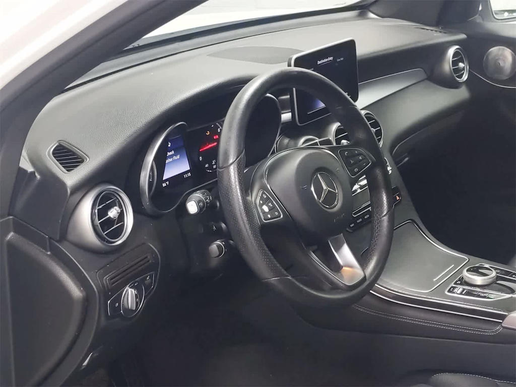 Thumbnail: 2017 Mercedes-Benz GLC - 2