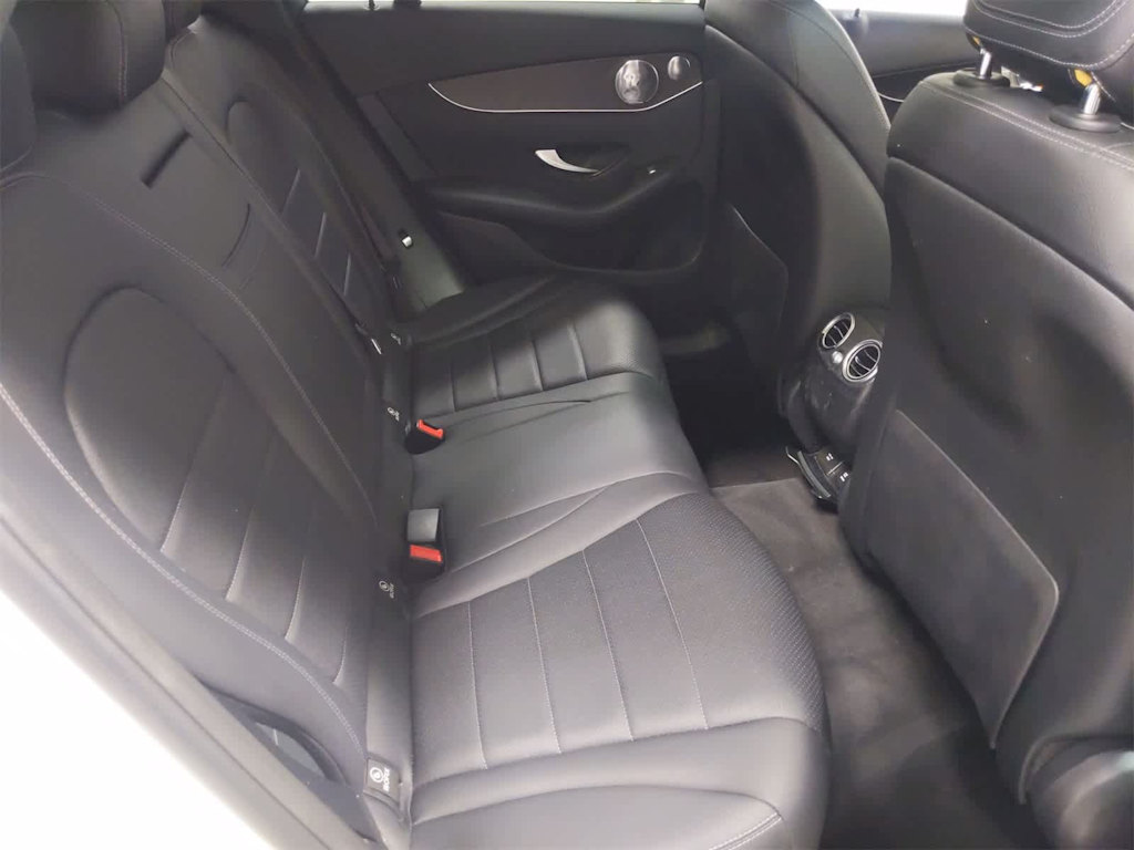 Thumbnail: 2017 Mercedes-Benz GLC - 28