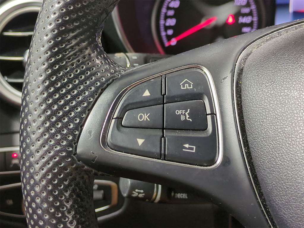 2019 Mercedes-Benz GLC 300 30