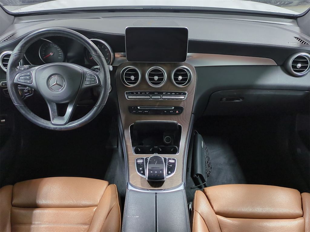 2019 Mercedes-Benz GLC 300 10
