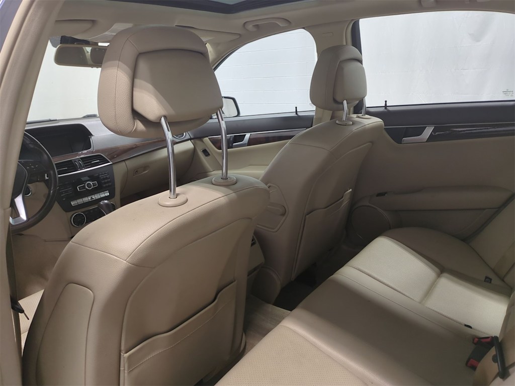 Thumbnail: 2014 Mercedes-Benz C-Class - 13