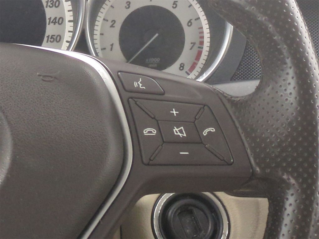 Thumbnail: 2014 Mercedes-Benz C-Class - 32