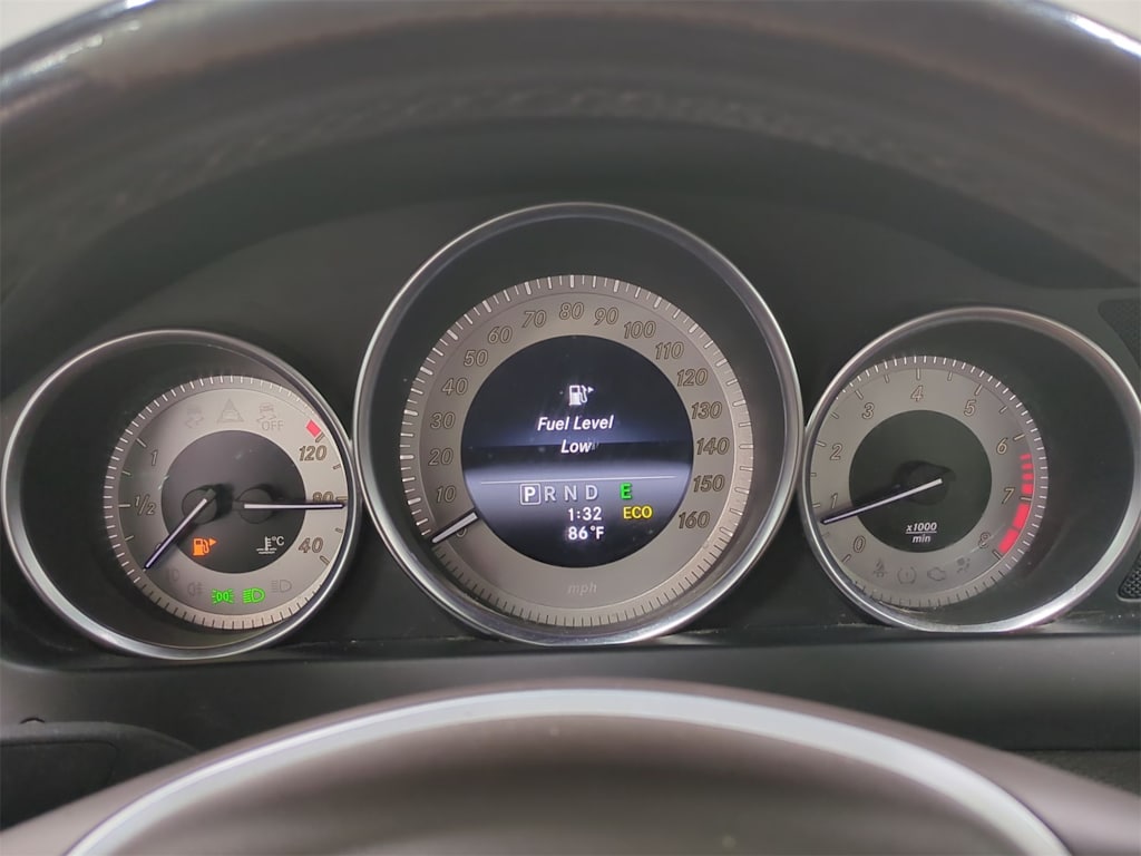 Thumbnail: 2014 Mercedes-Benz C-Class - 17