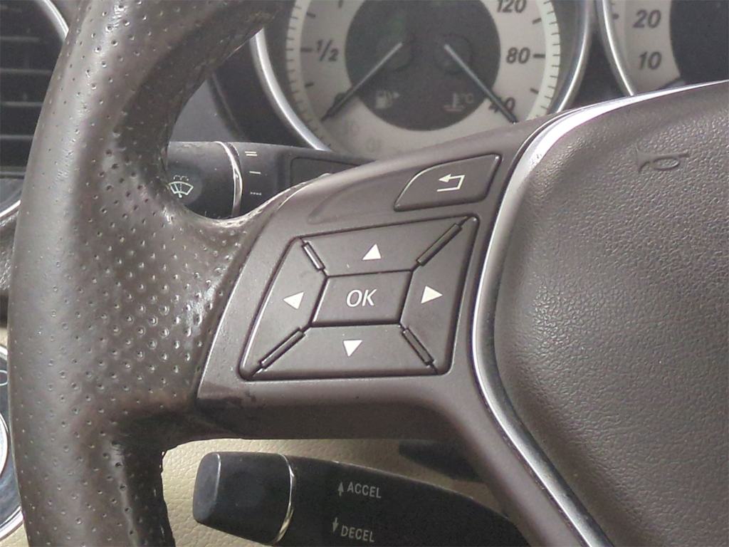 Thumbnail: 2014 Mercedes-Benz C-Class - 31