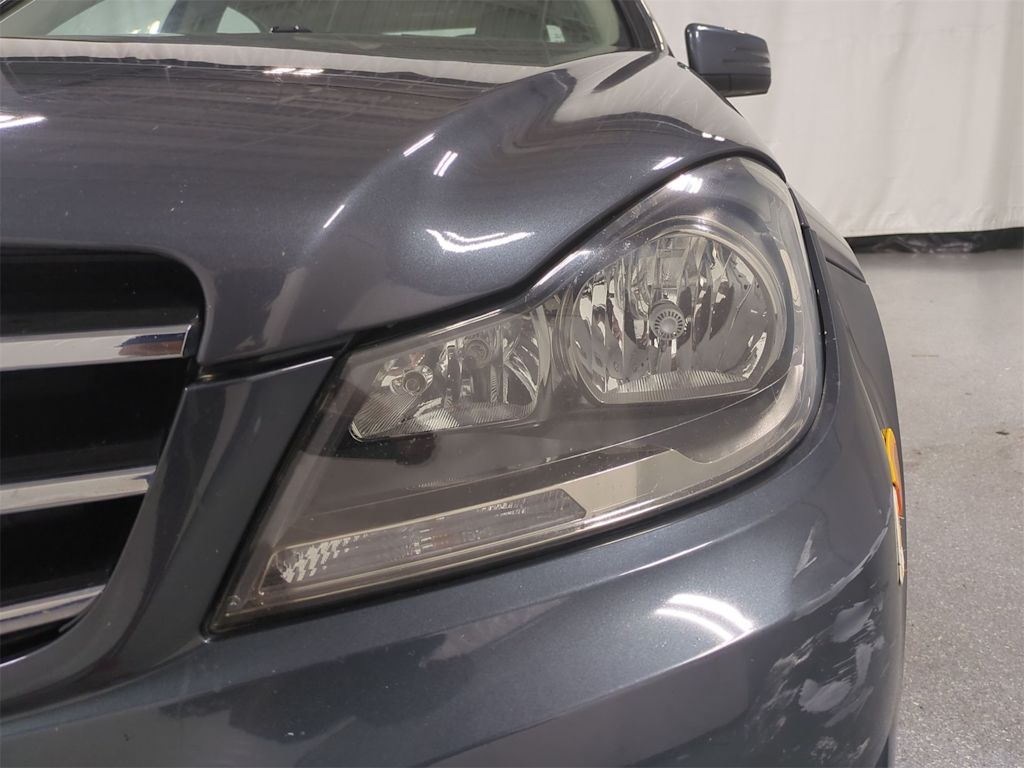 Thumbnail: 2014 Mercedes-Benz C-Class - 24