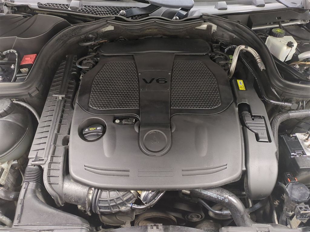 Thumbnail: 2014 Mercedes-Benz C-Class - 9
