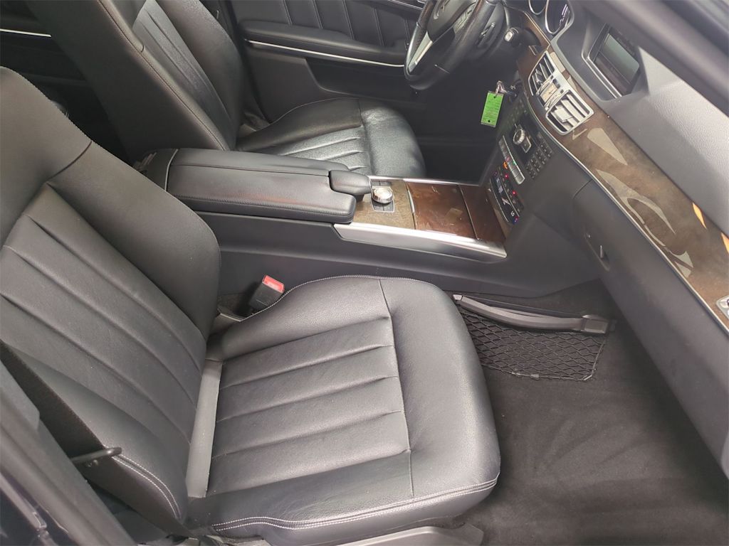 Thumbnail: 2014 Mercedes-Benz E-Class - 12