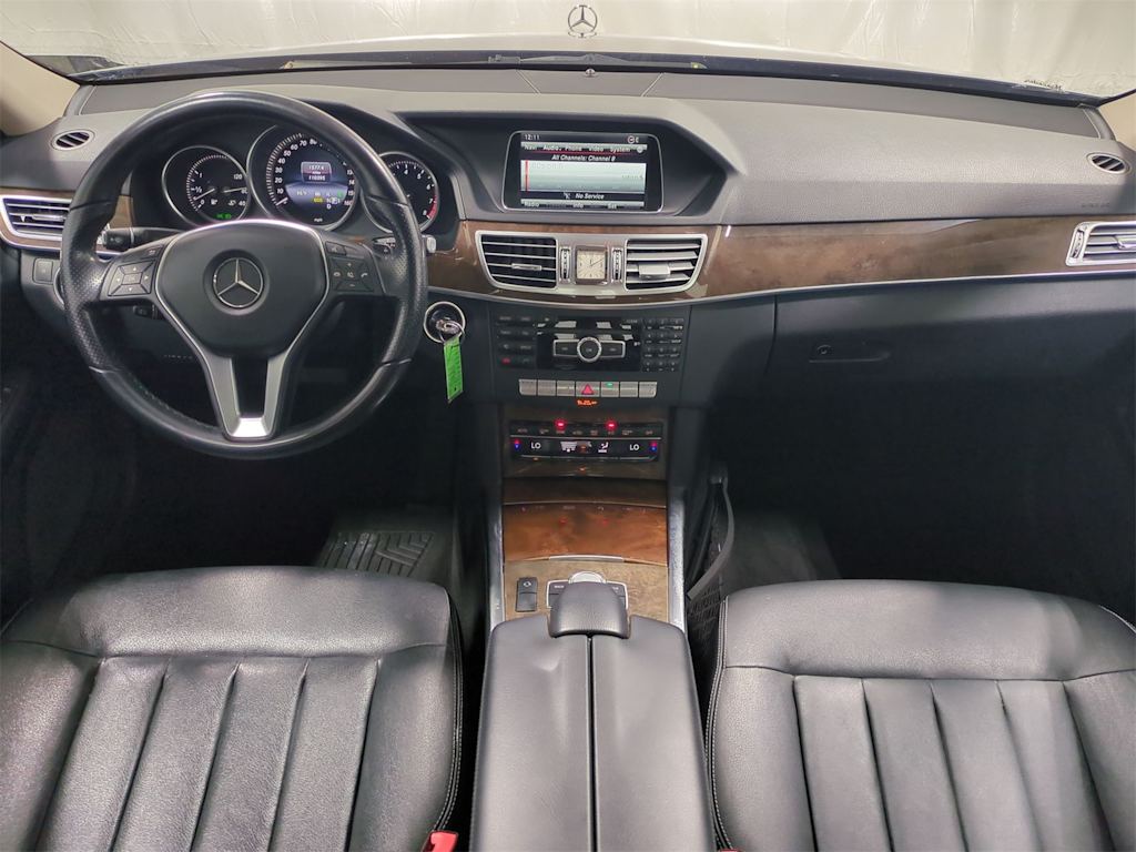 Thumbnail: 2014 Mercedes-Benz E-Class - 10