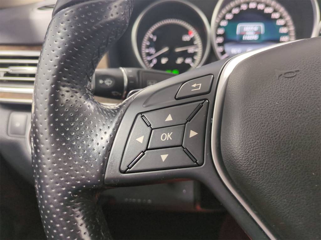 Thumbnail: 2014 Mercedes-Benz E-Class - 31