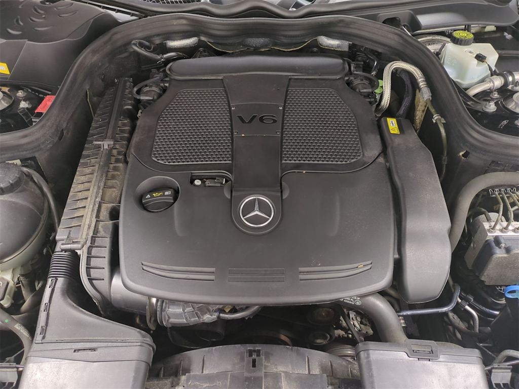 Thumbnail: 2014 Mercedes-Benz E-Class - 9