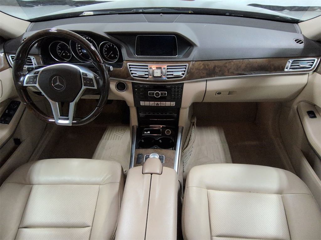 Thumbnail: 2015 Mercedes-Benz E-Class - 10