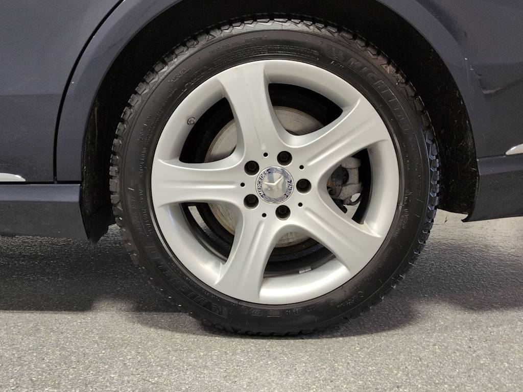 Thumbnail: 2015 Mercedes-Benz E-Class - 8