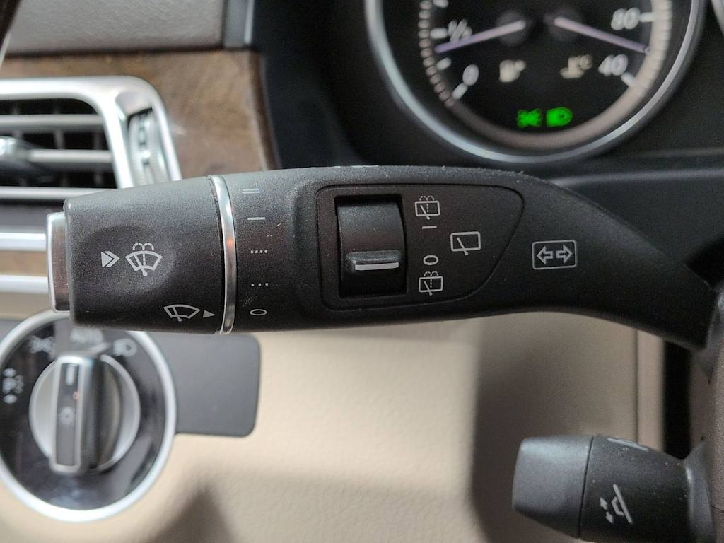 Thumbnail: 2015 Mercedes-Benz E-Class - 16