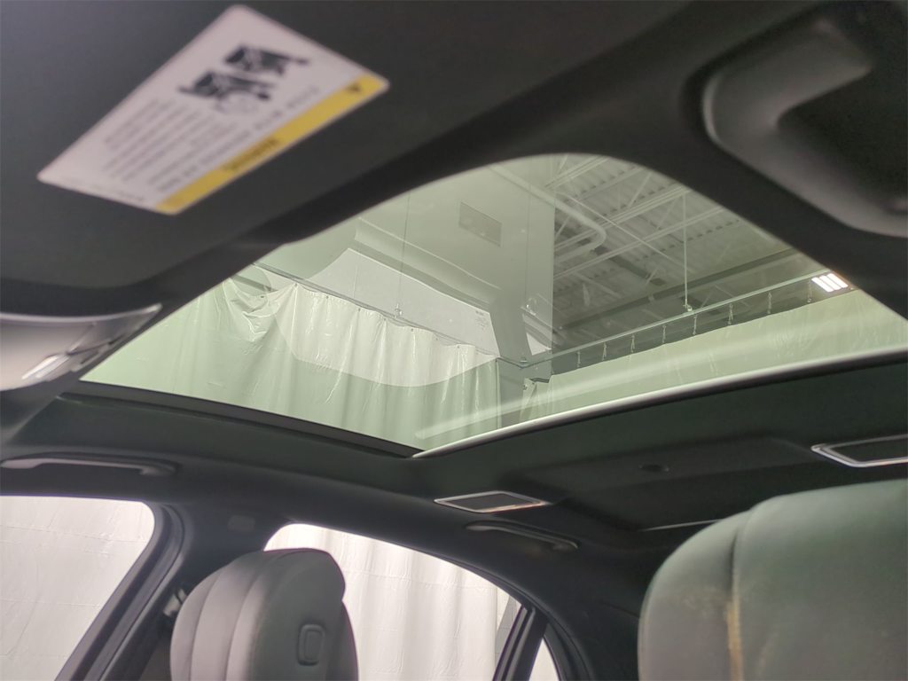 Thumbnail: 2015 Mercedes-Benz S-Class - 29
