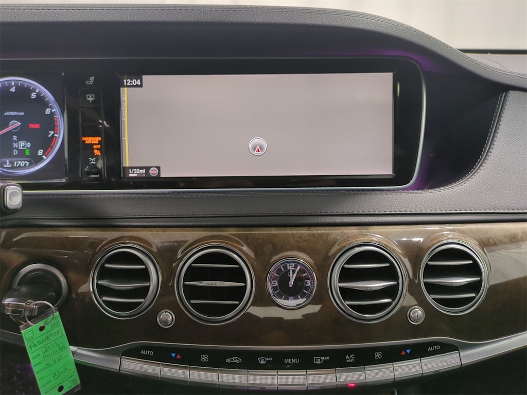 Thumbnail: 2015 Mercedes-Benz S-Class - 35