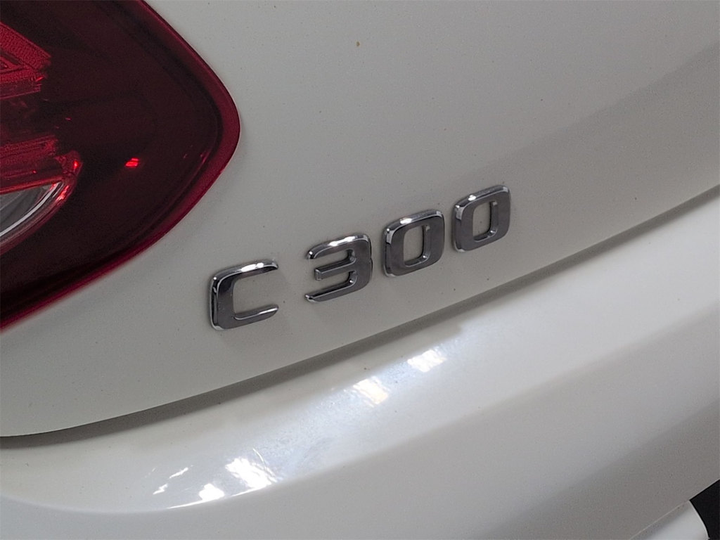 Thumbnail: 2017 Mercedes-Benz C-Class - 24