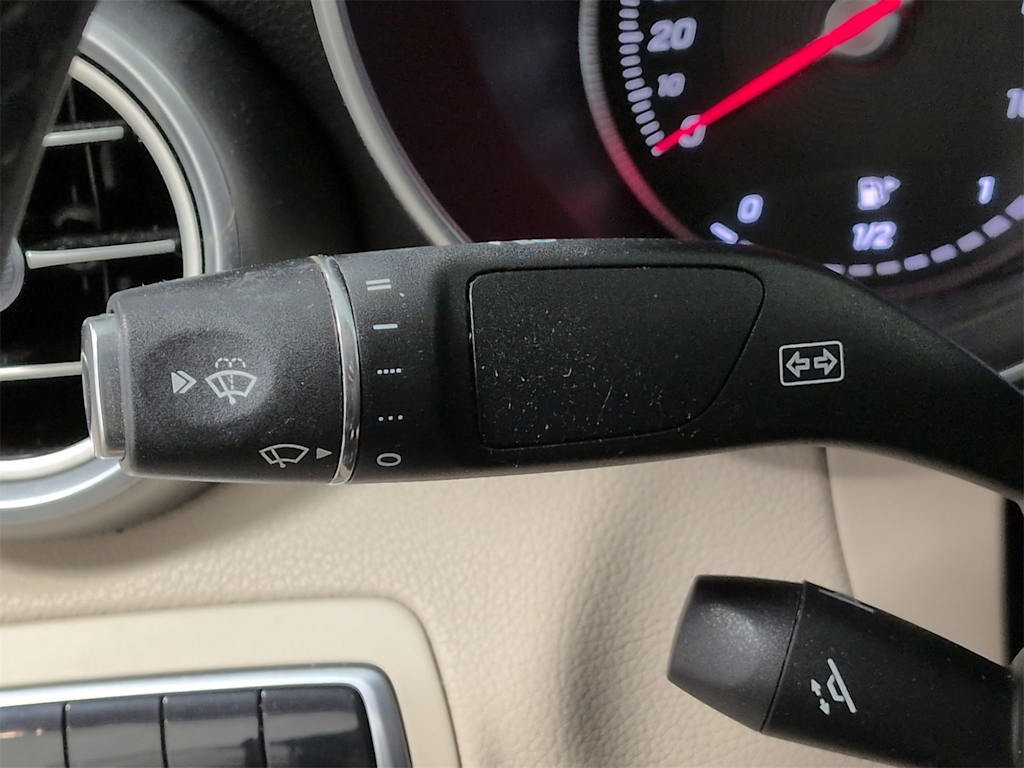 Thumbnail: 2017 Mercedes-Benz C-Class - 32