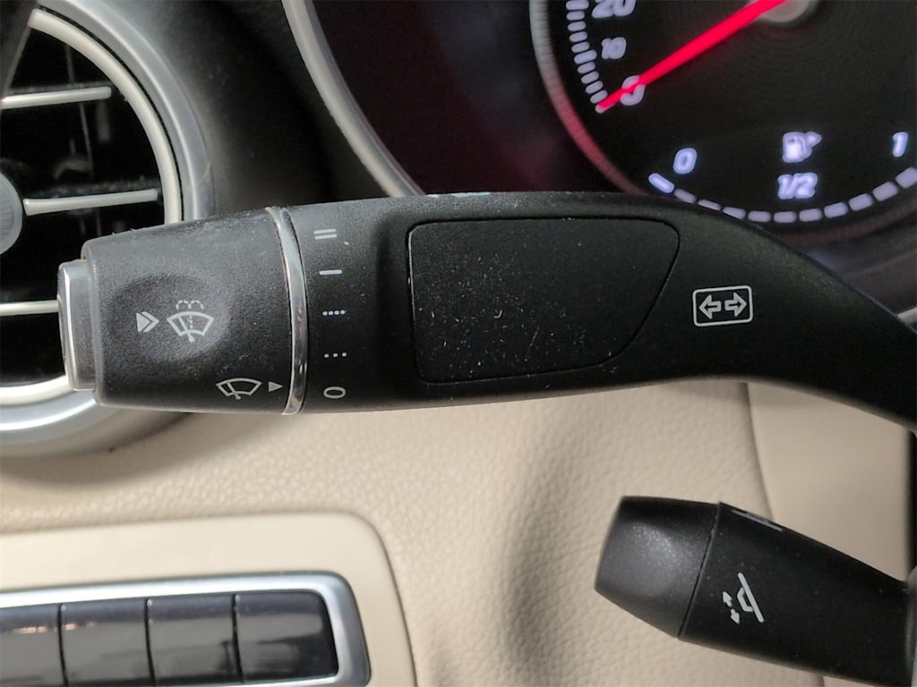 Thumbnail: 2017 Mercedes-Benz C-Class - 16