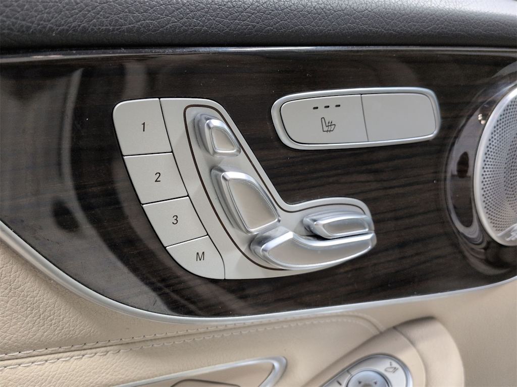 Thumbnail: 2017 Mercedes-Benz C-Class - 25