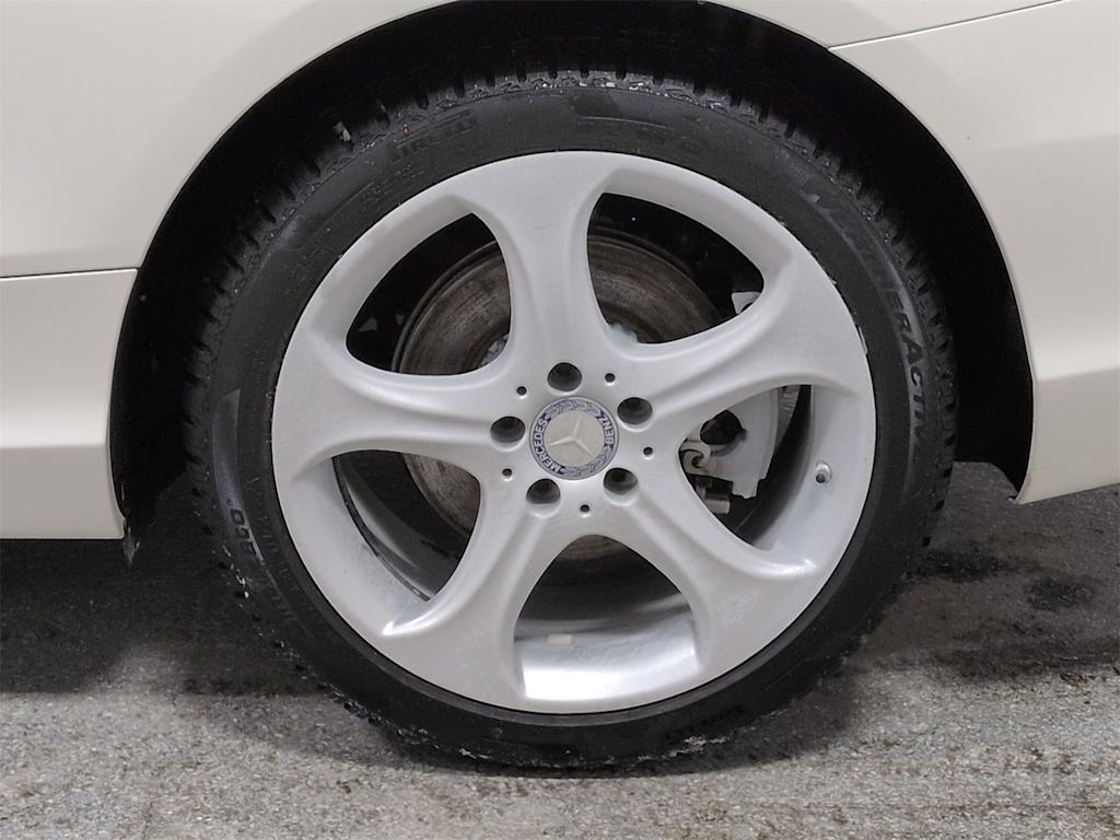 Thumbnail: 2017 Mercedes-Benz C-Class - 8