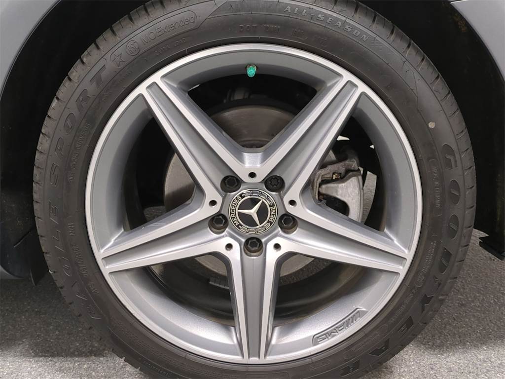 2018 Mercedes-Benz E-Class E 300 8