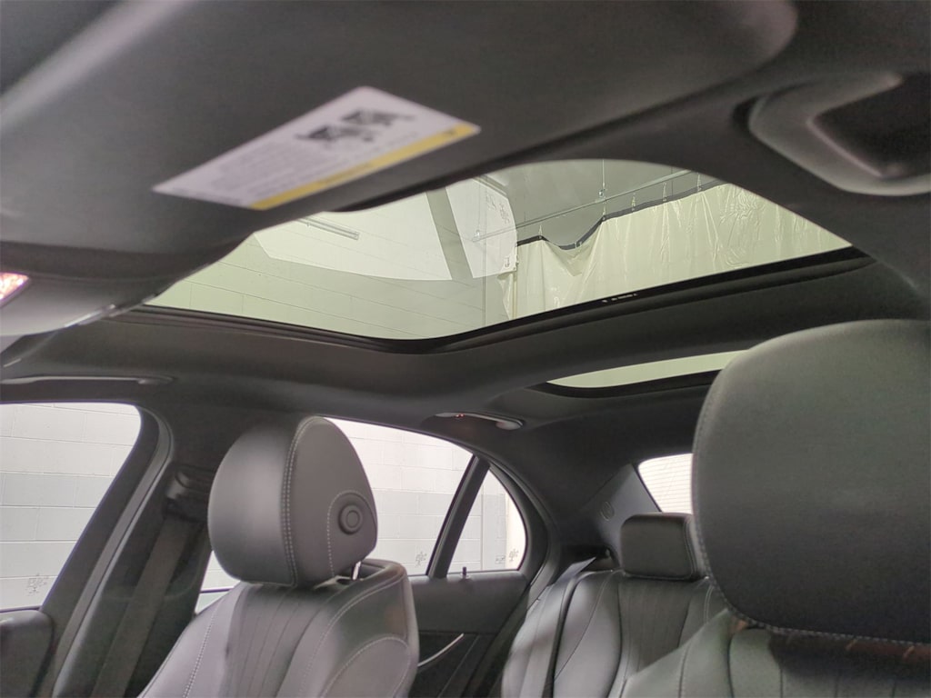 2018 Mercedes-Benz E-Class E 300 28