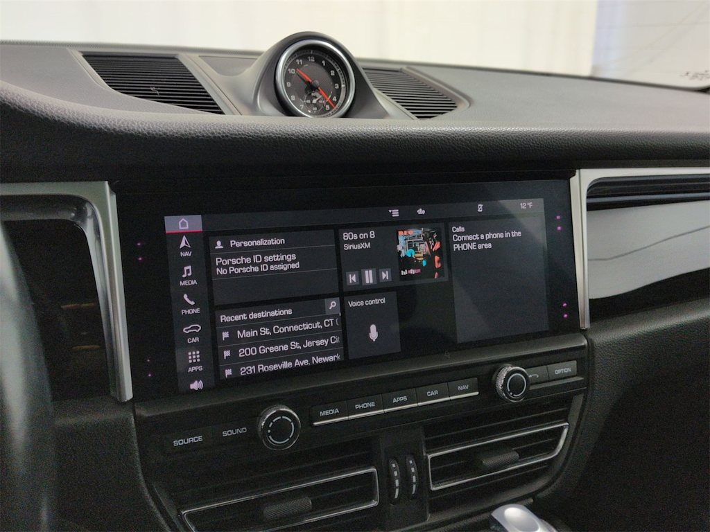 Thumbnail: 2020 Porsche Macan - 15