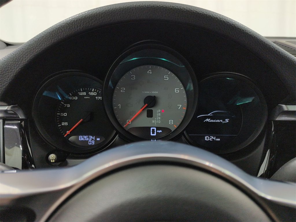 Thumbnail: 2020 Porsche Macan - 17