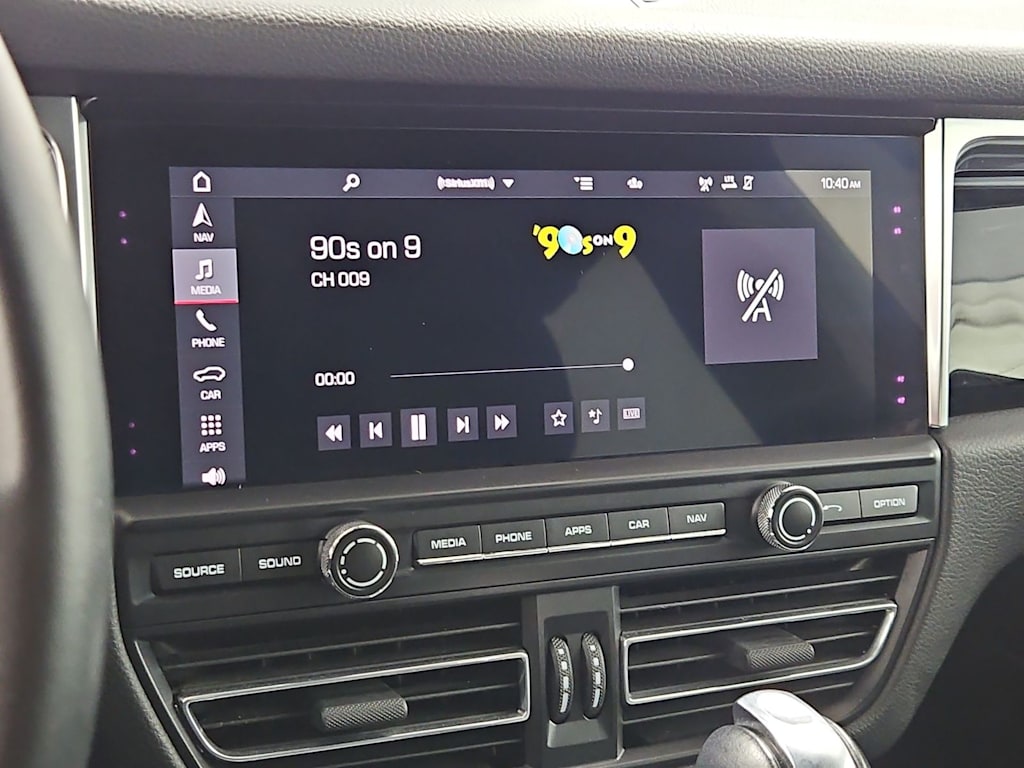 Thumbnail: 2020 Porsche Macan - 14